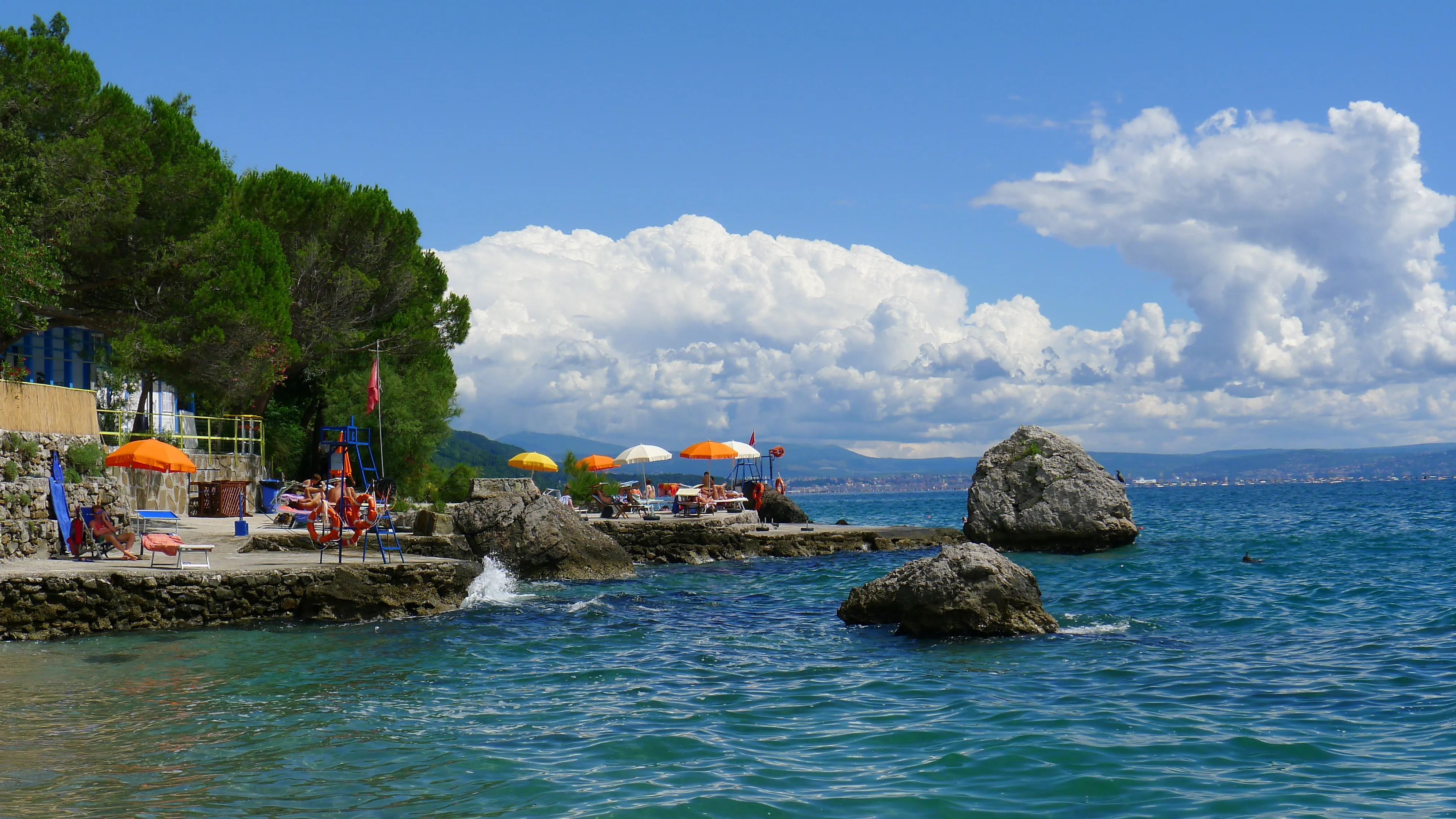 14666224043_228bccb08f_o